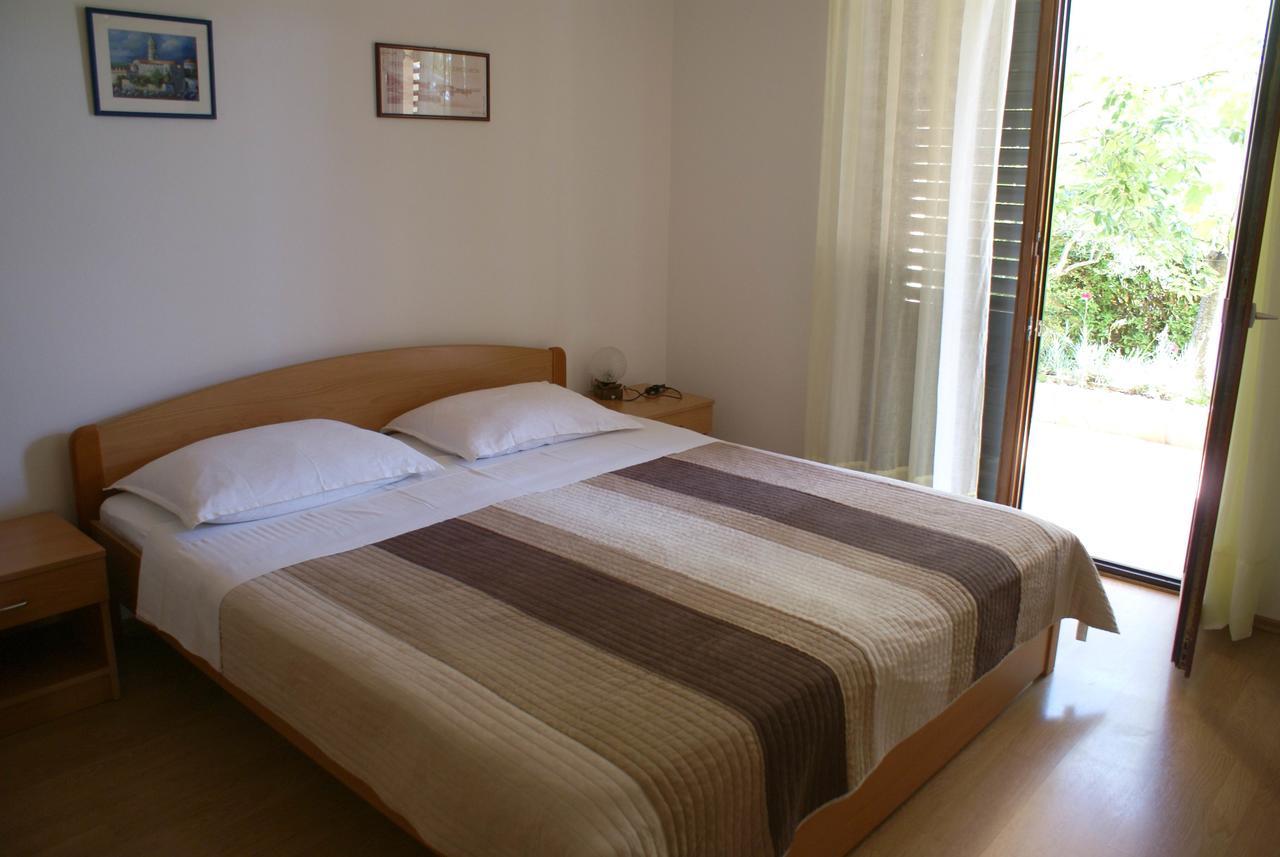 Apartment Ana M Krk Town Exterior foto